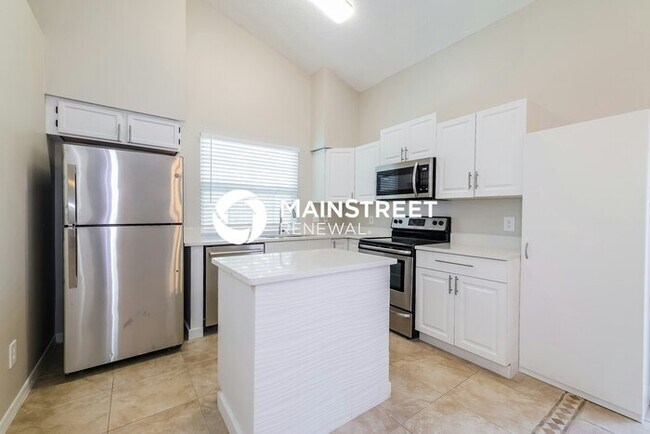 Photo - 3 Bedroom Pet-Friendly Home in KISSIMMEE, FL with Main Street Renewal