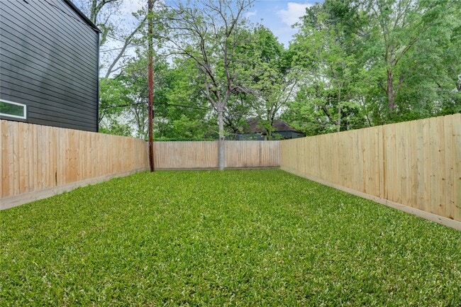 Photo - 8314 Williamsdell St