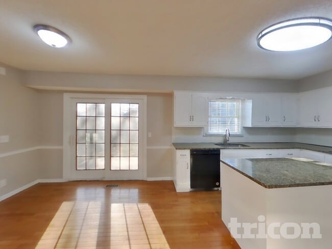 Photo - 8660 W 102nd Terrace