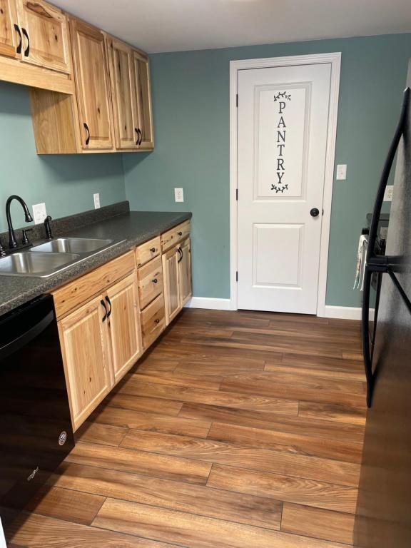 Building Photo - 5221 Ogilvie Ave Rental