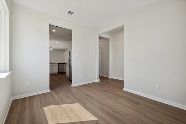 Photo - 341 Tejas Trl