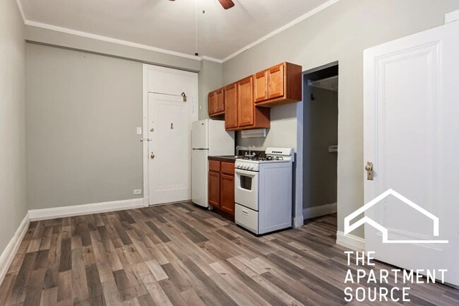 Photo - 3831 N Fremont St Unidad 411