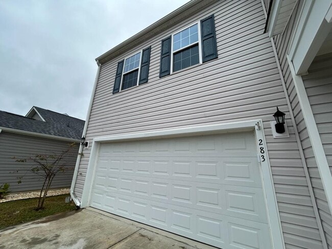 Photo - 283 Hampton Park Cir