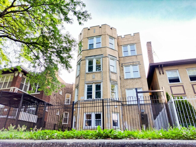 Photo - 7948 S Evans Ave