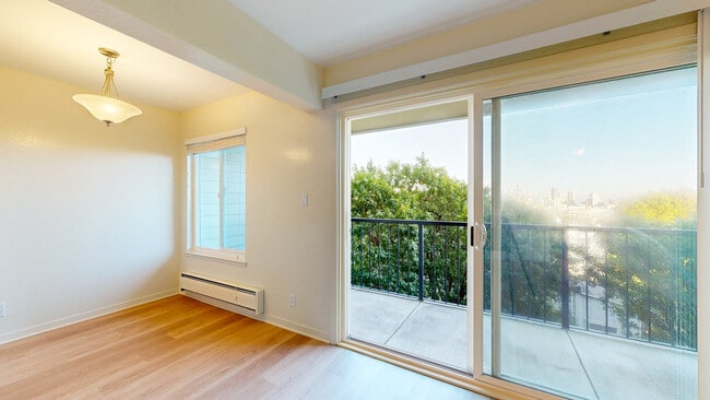 Photo - 704 Presidio Ave Unit 203