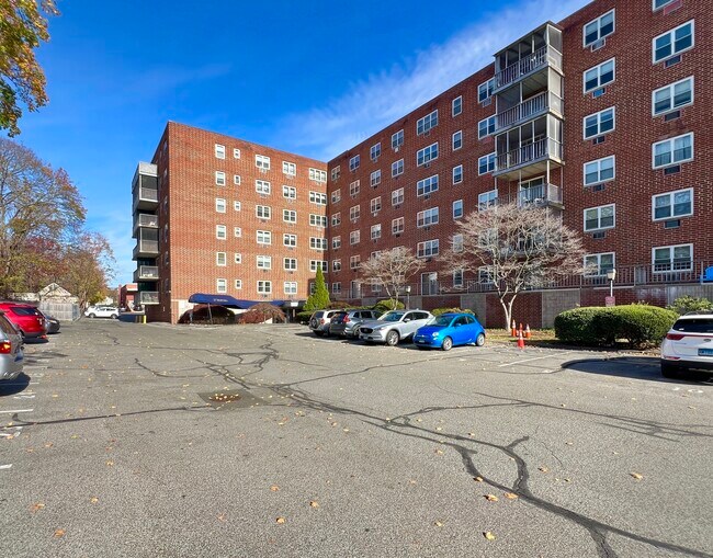 Photo - 27 Northill St Unit APT 2C