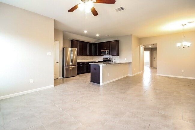 Photo - 622 Harvest Bluff Dr