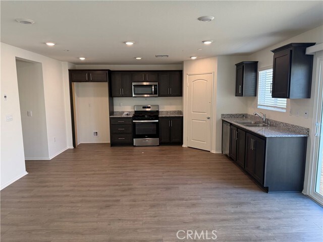 27286 Aurora Ave