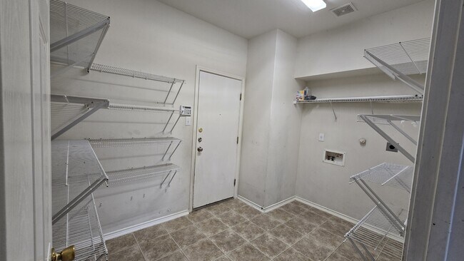 Photo - 16902 Graham Walk