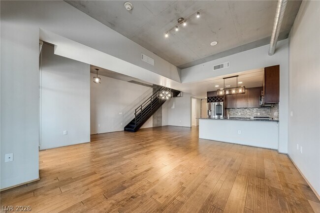 Photo - 353 E Bonneville Ave Unit 123