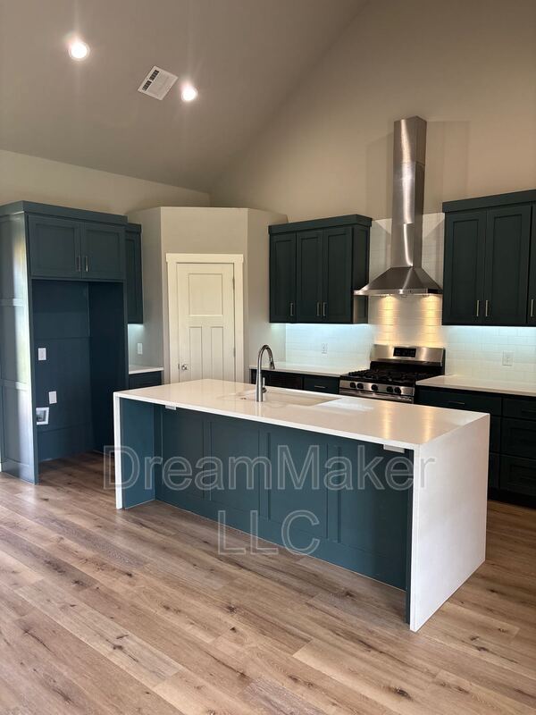 Photo - 3043 SE 34th St