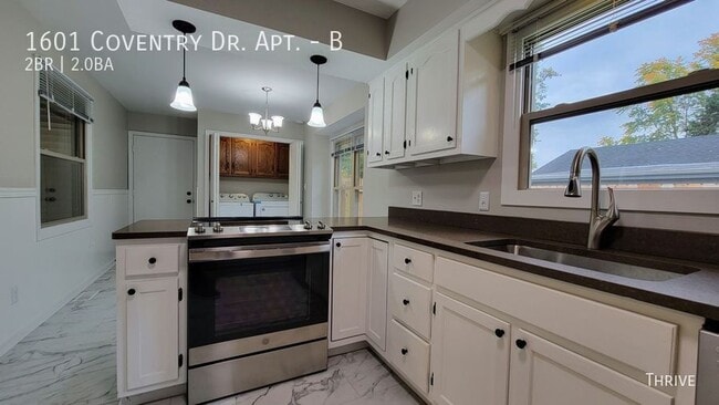 Photo - 1601 Coventry Dr