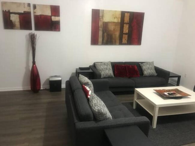 Photo - 10942 Pinewood Cove Ln