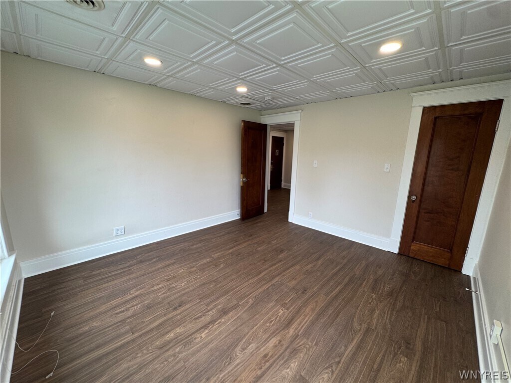 Photo - 2 Agassiz Cir