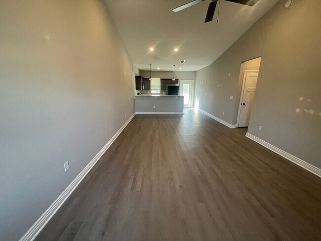 Photo - 5501/03 N Edwards Cir Unit 5503