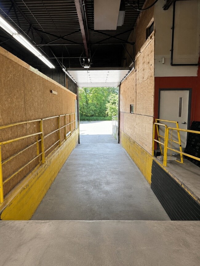 Photo - 2555 Baird Rd