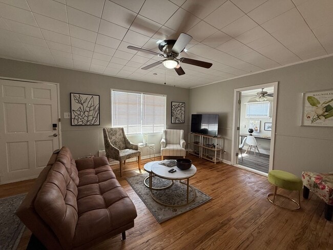 Photo - Furnished Short Term Rental