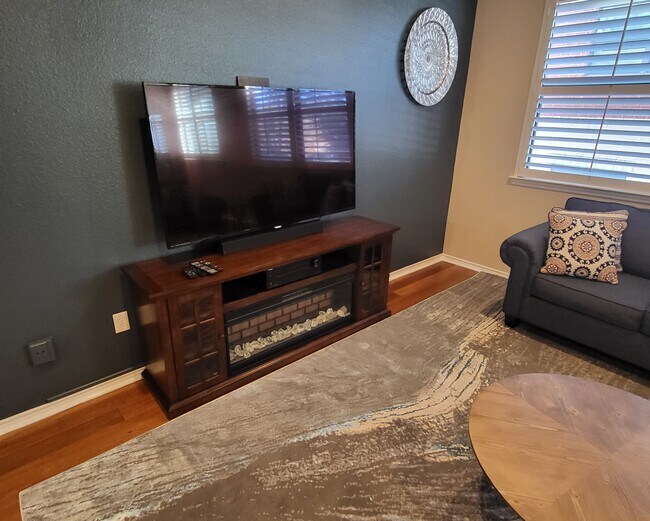 1205 Beaconsfield Ln Unit 304