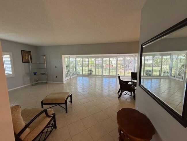 Photo - 5835 Tidewood Ave