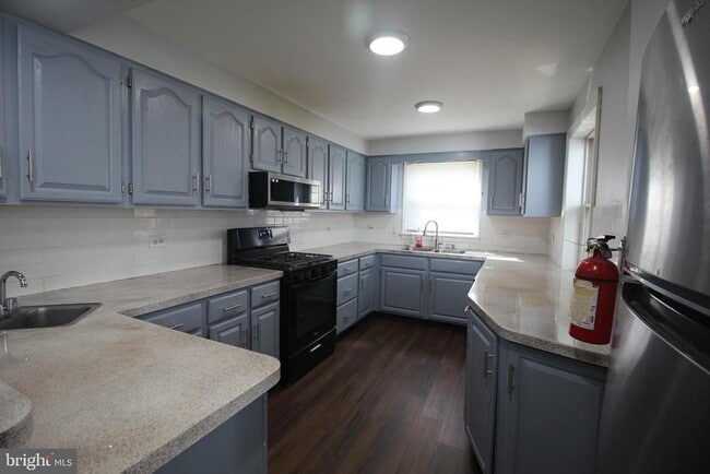 Photo - 417 Elmer St