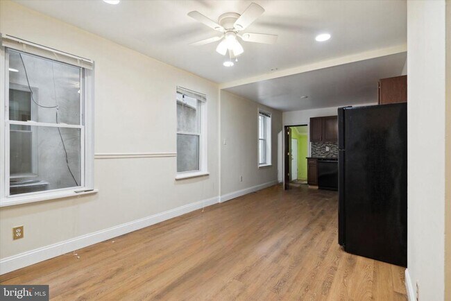 Photo - 1723 Willington St