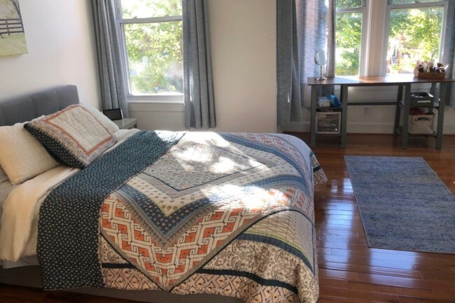 Photo - 703 13th St NE Unidad A