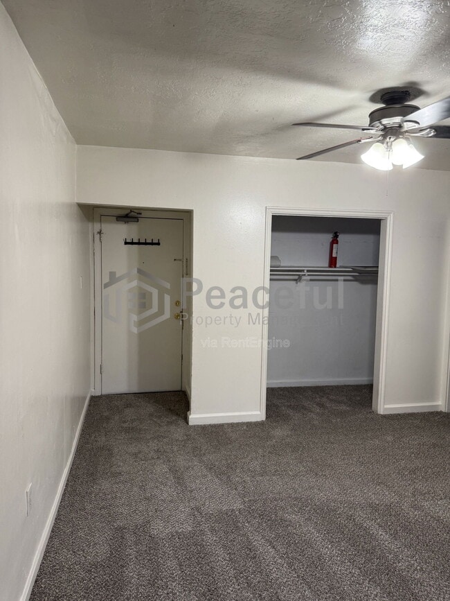 Photo - 417 Wall St Unidad 9