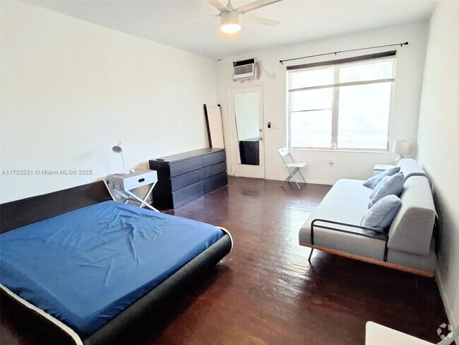 Building Photo - 1770 Meridian Ave Unit 213 Rental