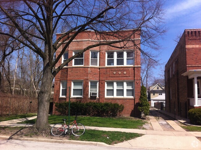 Building Photo - 829 Simpson St Unit 1 Rental