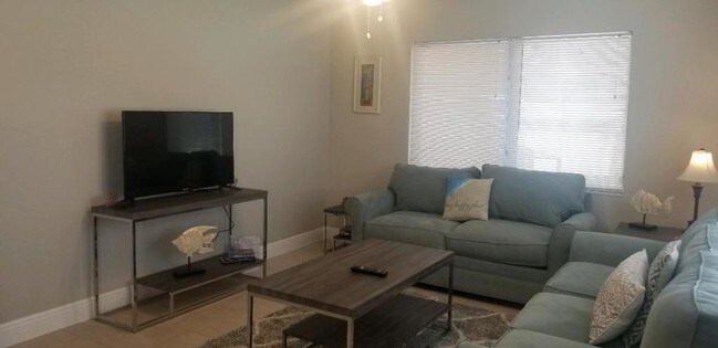 Photo - 1341 SE 3rd St