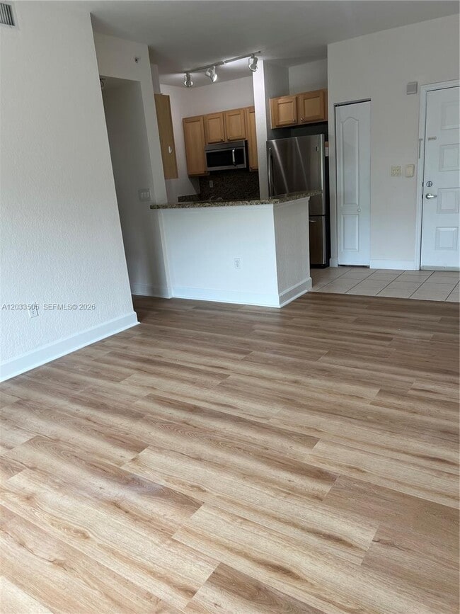 Photo - 6001 SW 70th St Unit 425