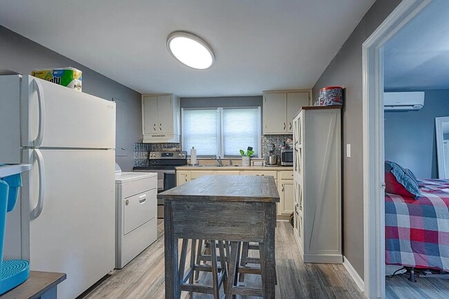 Photo - 2402 Rodney Dr