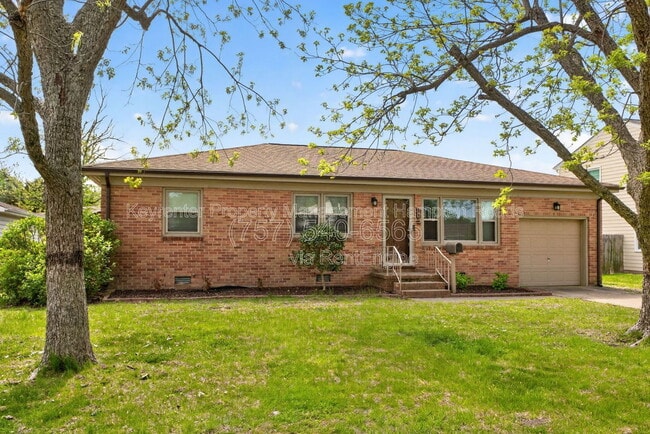 Building Photo - 204 Cleopatra Ct