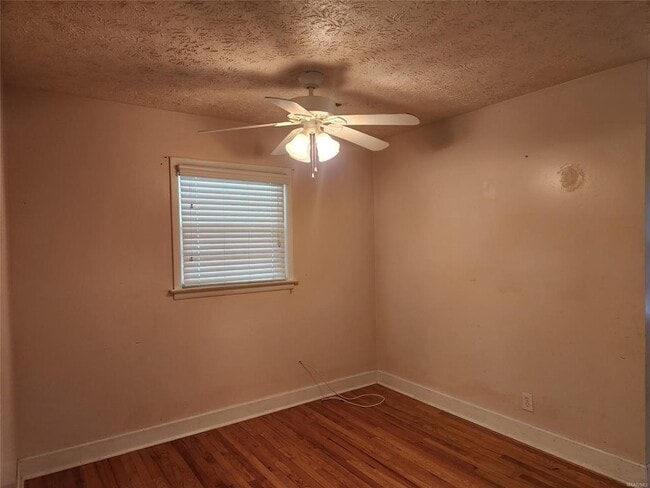 Photo - 606 Fairview Ave