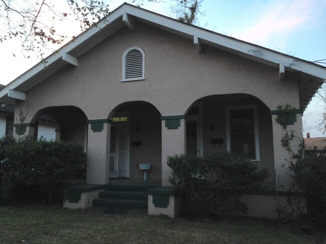Building Photo - 1839 McDowell St Unit Apt A