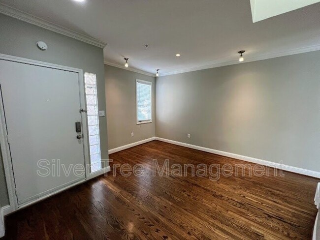 Photo - 4040 Avondale Ave Unit #208
