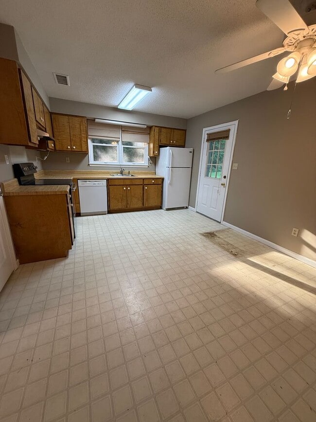 Photo - 2 Bedroom 1 Bath Townhome