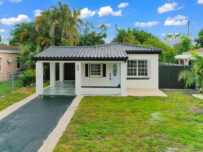 Photo - 17451 NE 19th Ave Casa