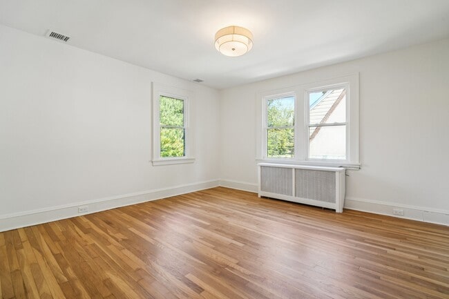 Photo - 208 W Hudson Ave