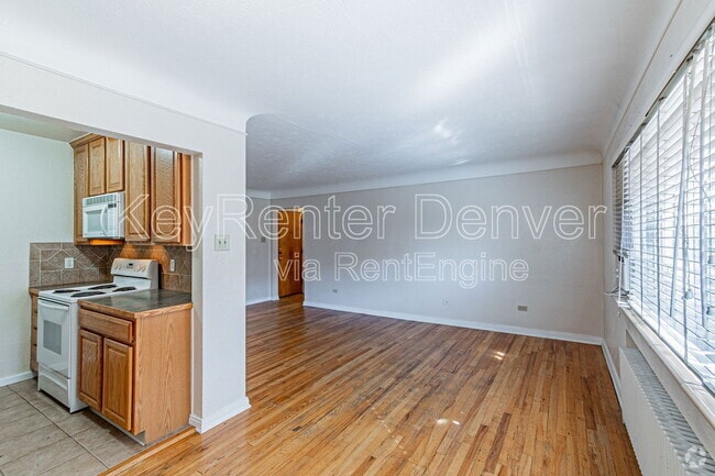 Building Photo - 733 E 2nd Ave Unit 303 Rental