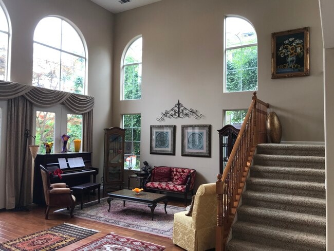 Great room - 10379 N Pierpont Cir