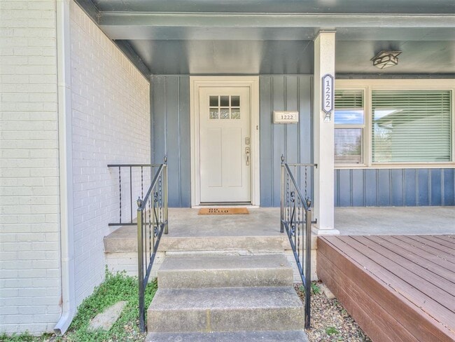 Photo - 1222 Westlawn Dr