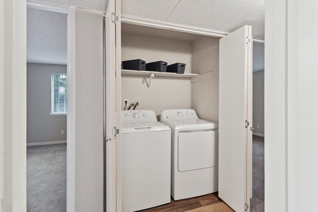Full Washer/Dyer