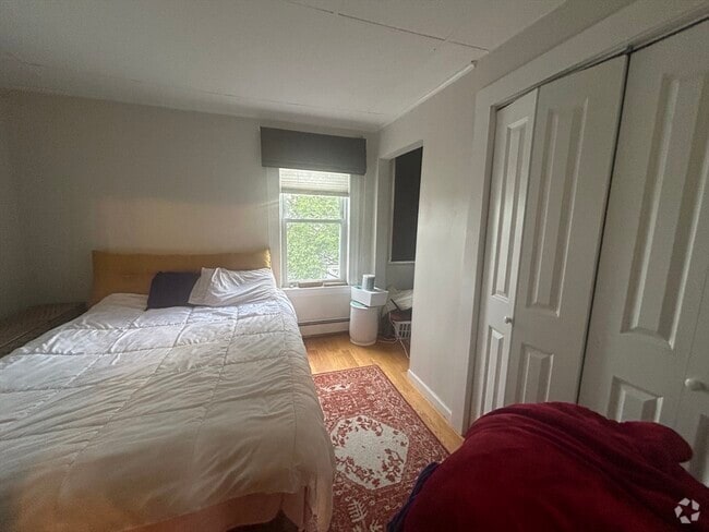 Building Photo - 12 Pearl St Pl Unit 3 Rental