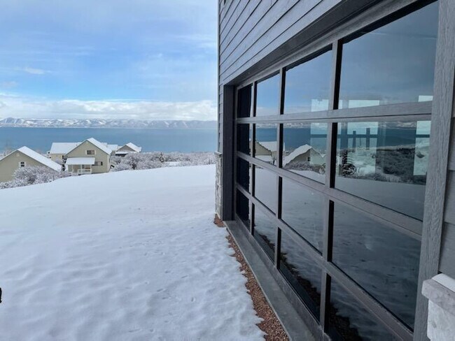 Photo - 621 Maple Dr