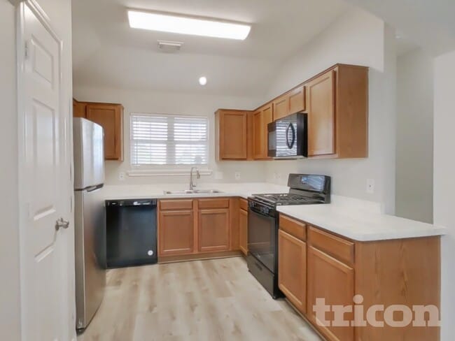 Photo - 7402 Deloache Ave