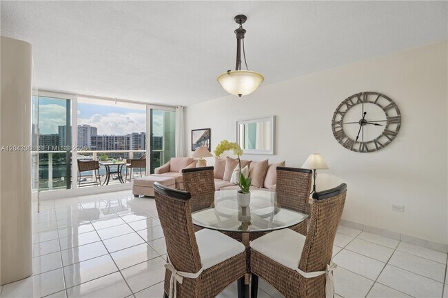 Photo - 3505 S Ocean Dr Unit 604