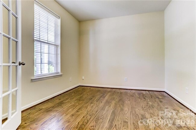 Photo - 5067 Timber Falls Dr