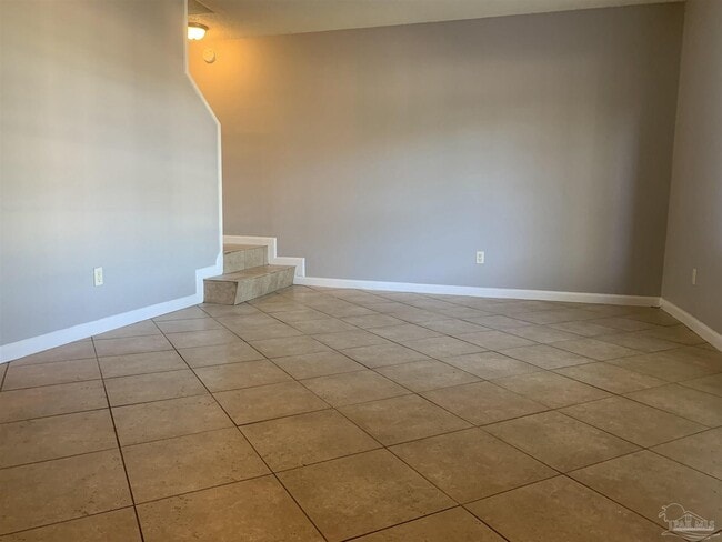 Photo - 811 Massachusetts Ave