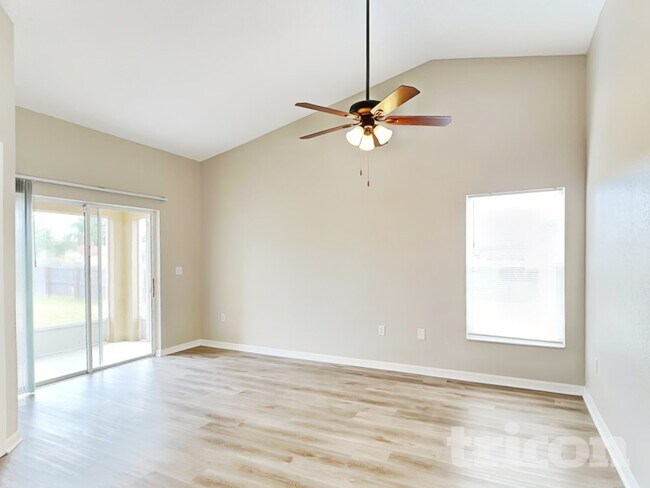3804 Horizon View Loop